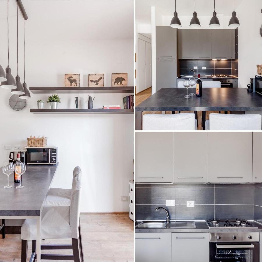 Open The Classic Wooden Shutters At A Cozy City Nest Флоренция Екстериор снимка