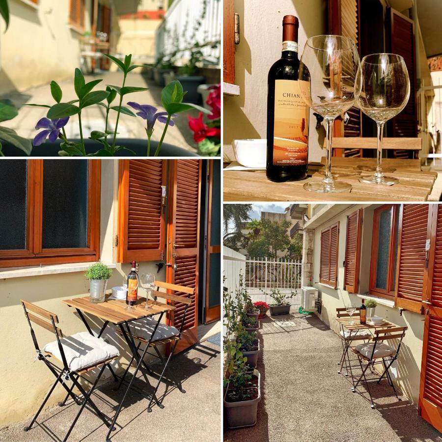 Open The Classic Wooden Shutters At A Cozy City Nest Флоренция Екстериор снимка